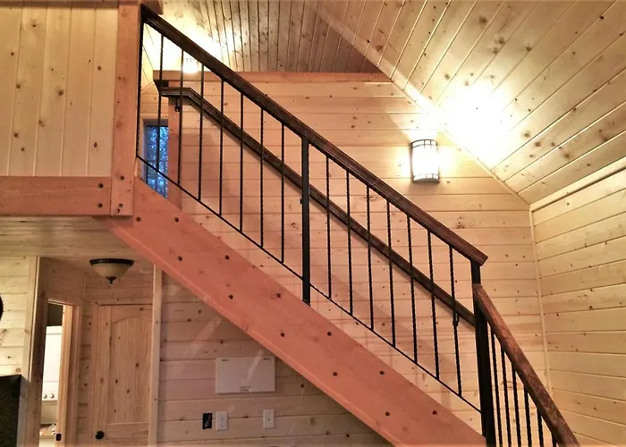The Ridge At Glacier - Luxury Cabins